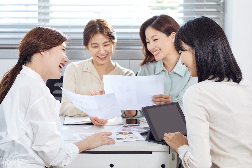 나를 알아가는 심리 나침반, AI가 읽어주는 MBTI MBTI 이미지